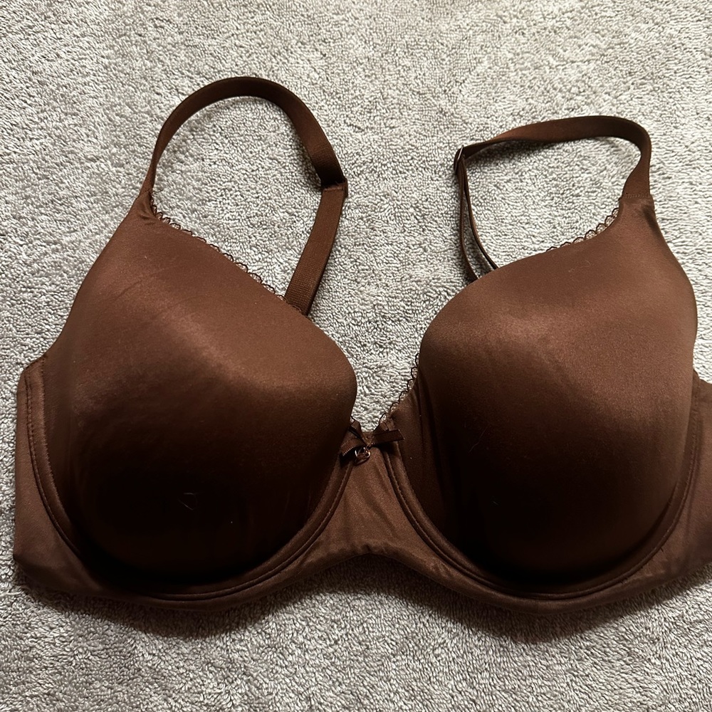Victoria Secrets 36DD Lightly lined